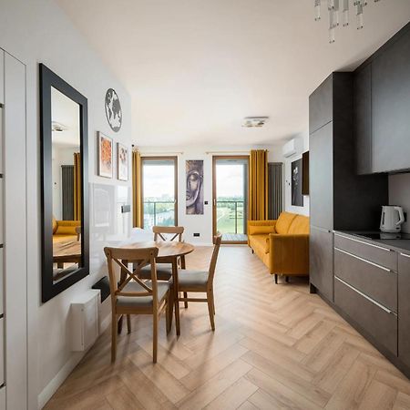 Premium Studio Klobucka Airport Варшава Екстер'єр фото