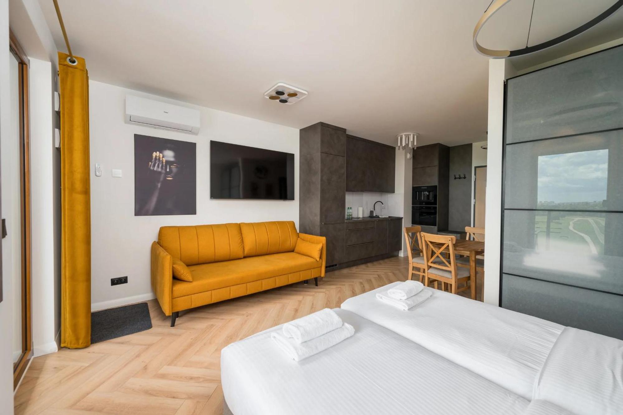 Premium Studio Klobucka Airport Варшава Екстер'єр фото