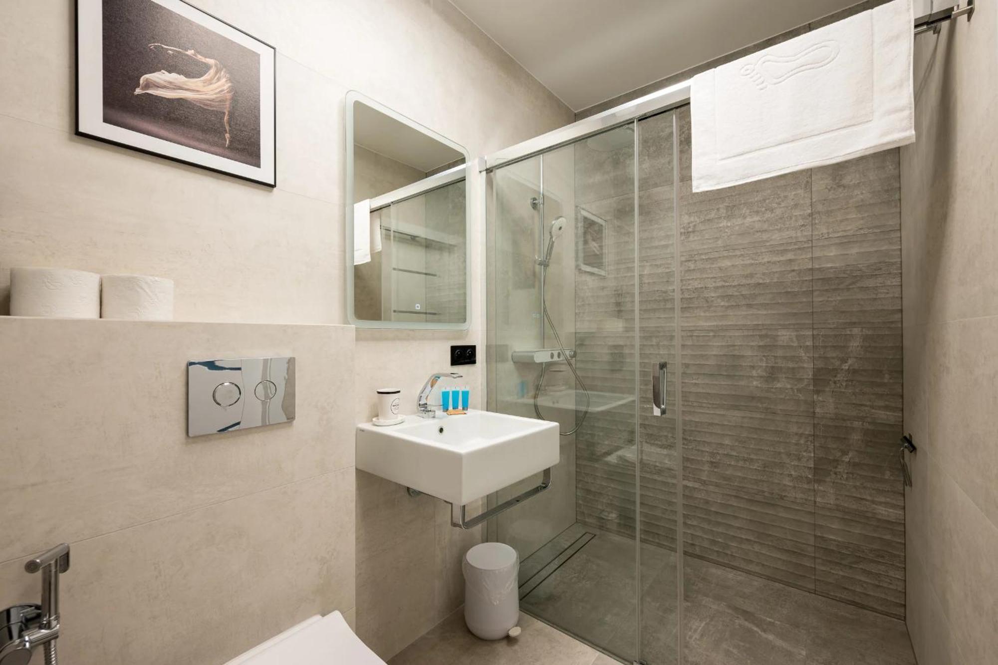 Premium Studio Klobucka Airport Варшава Екстер'єр фото