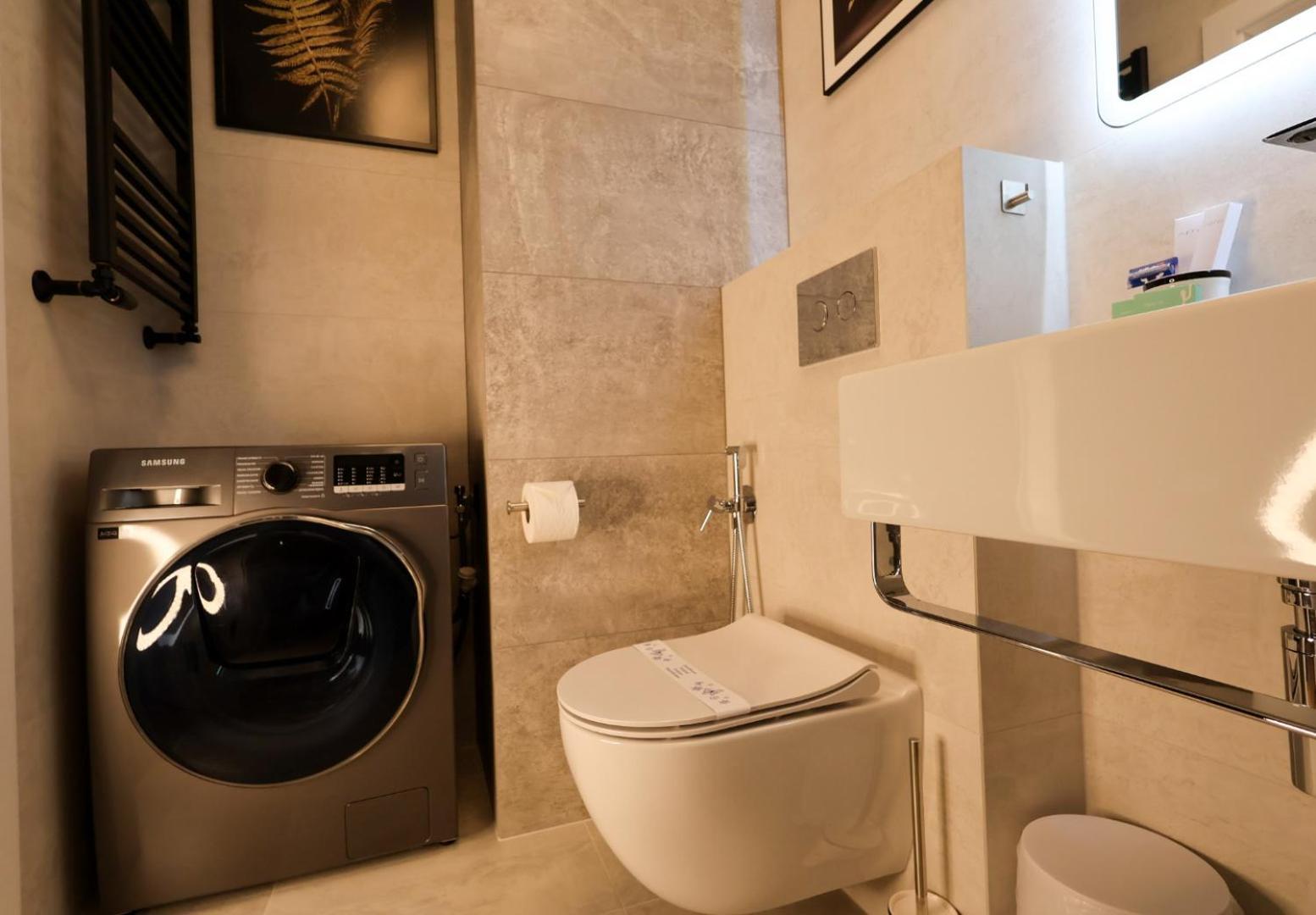 Premium Studio Klobucka Airport Варшава Екстер'єр фото